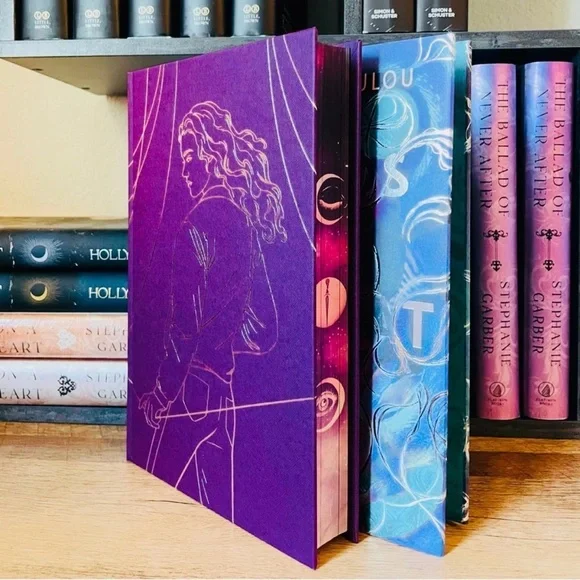 Fairyloot Exclusive Signed Edition Threads That Bind by Kika Hatzopualuo - Picture 2 of 13